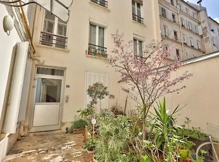 Paris9 Apartment